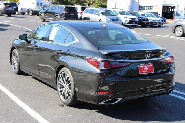 2022 lexus es 350 base