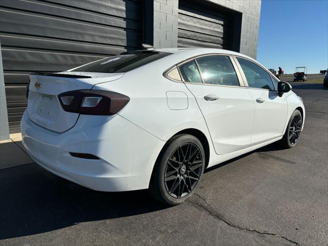 2018 chevrolet cruze ls