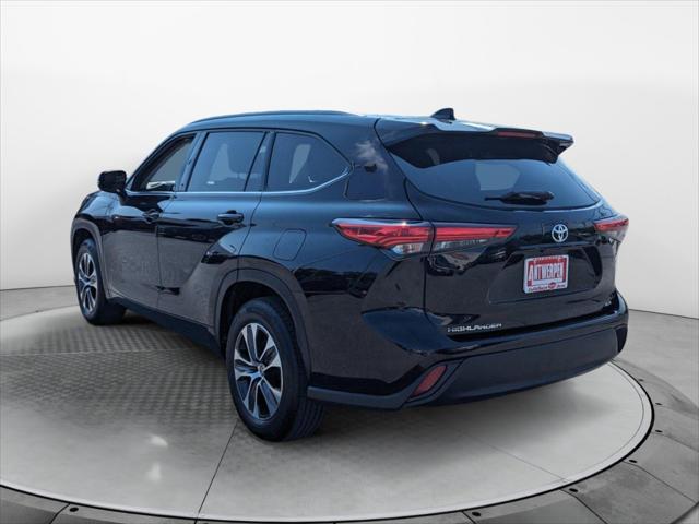 2021 toyota highlander xle
