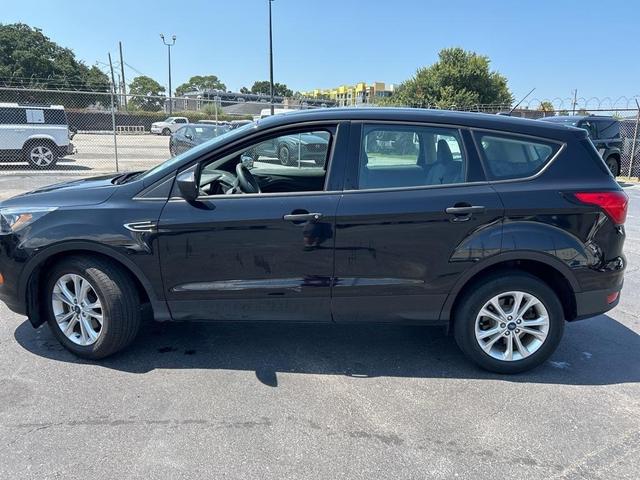 2019 ford escape s