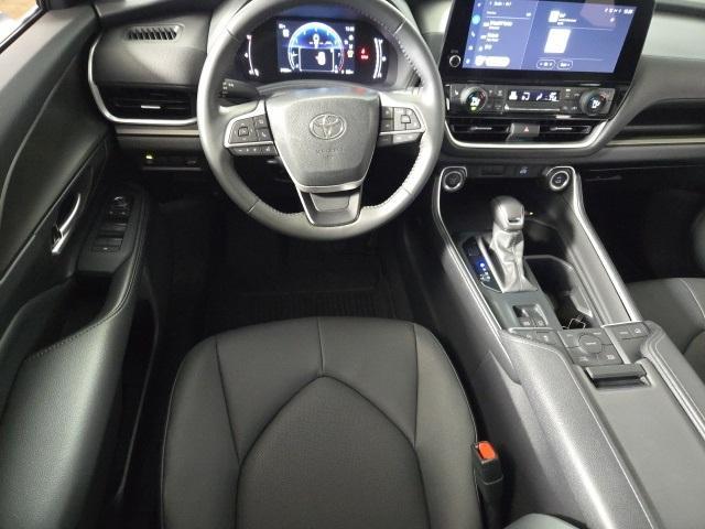 2024 toyota grand highlander xle