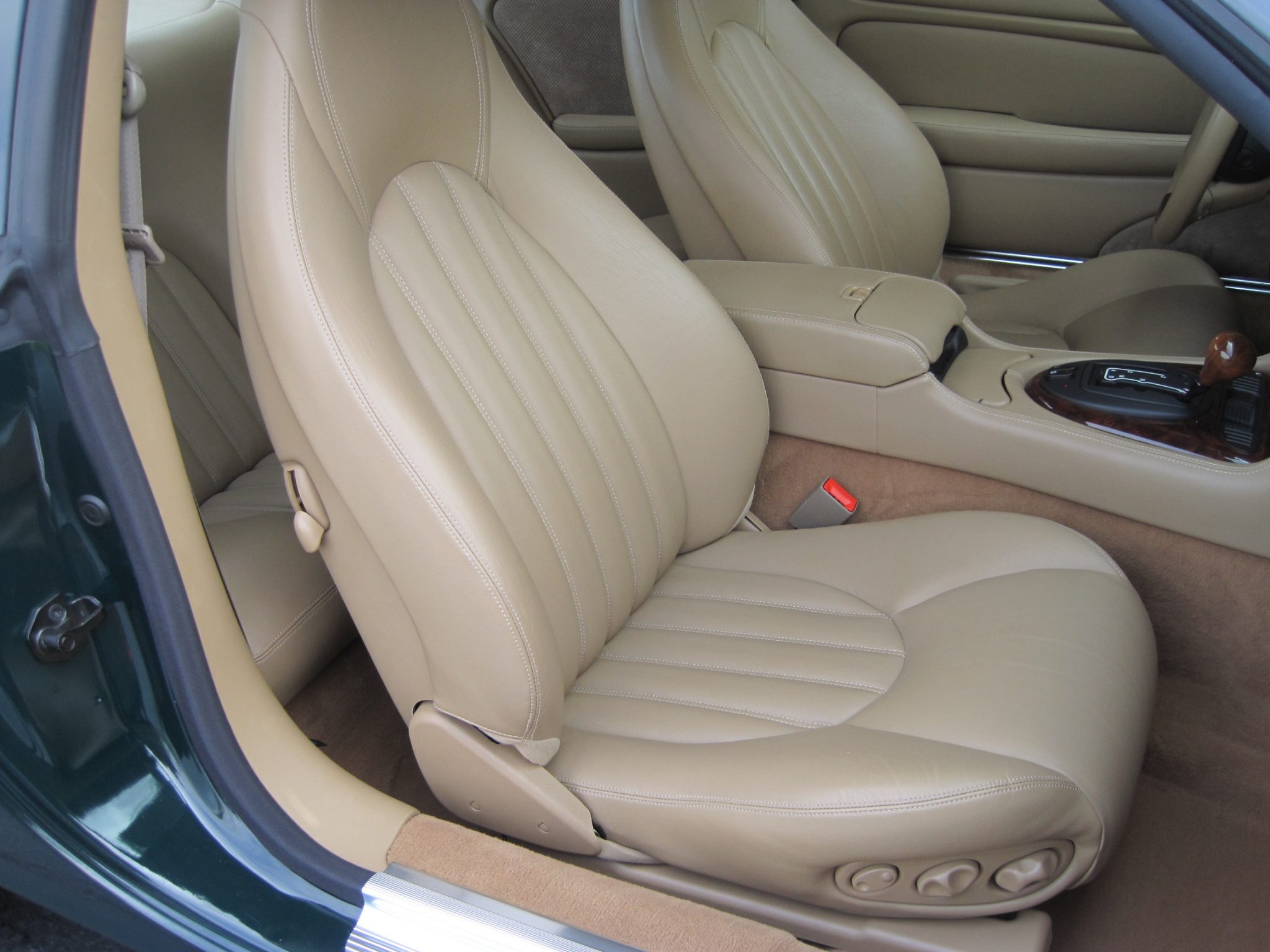 1997 jaguar xk8 coupe
