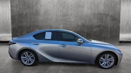 2023 Lexus IS