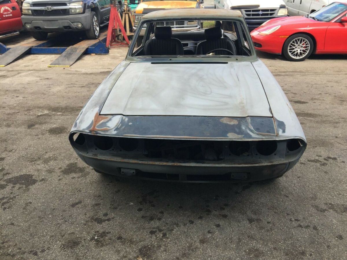 1973 triumph stag solid rust free highly optioned runs needs paint & reassembly