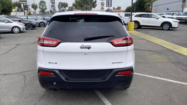 2016 jeep cherokee sport