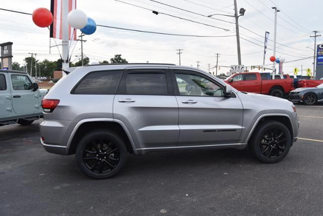 2021 jeep grand cherokee laredo