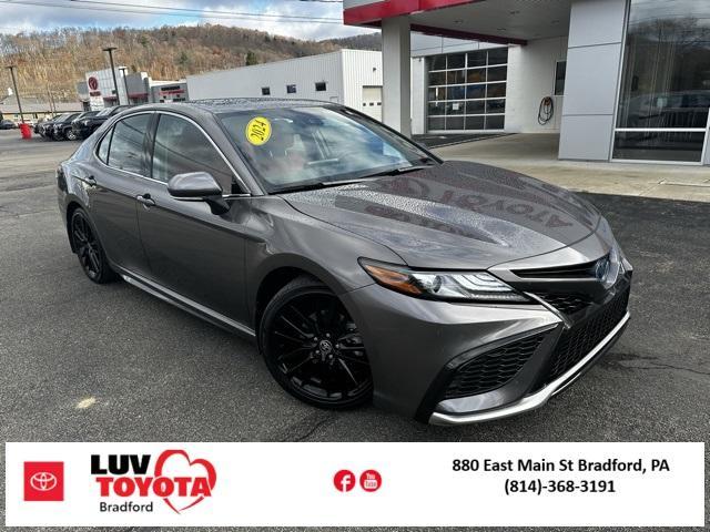 2024 toyota camry hybrid xse