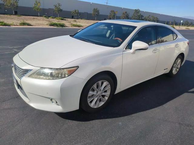 2013 lexus es 300h base