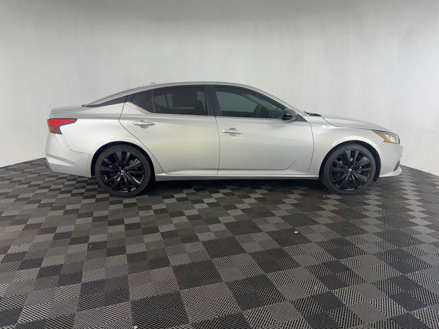 2019 nissan altima 2.5 sr