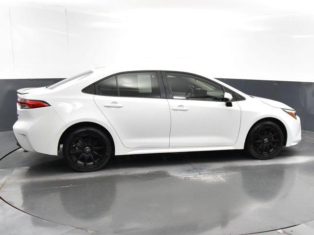 2023 toyota corolla hybrid le