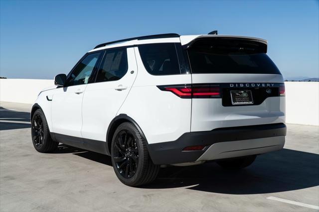 2023 land rover discovery s
