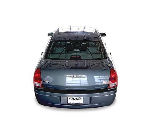 2005 chrysler 300 in saint louis, missouri