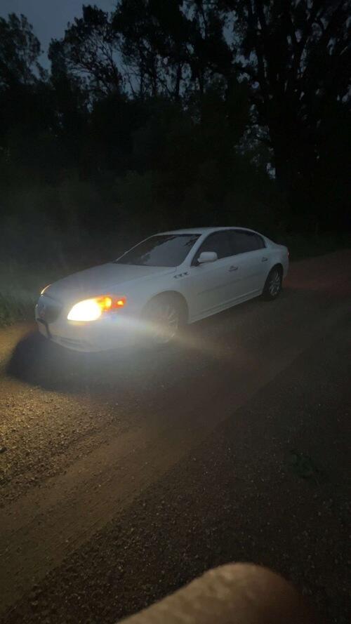 2011 buick lucerne has 103,000 on it brand new tires tint all the way around has h