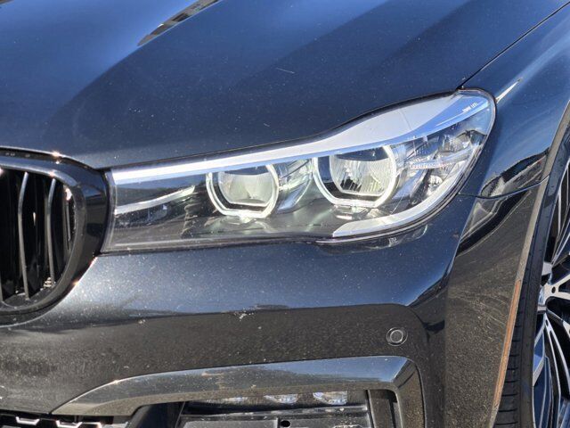2019 bmw 7-series 740i