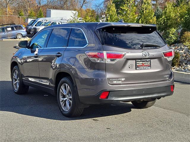 2014 toyota highlander le plus