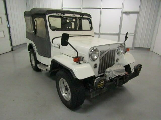 1984 mitsubishi jeep