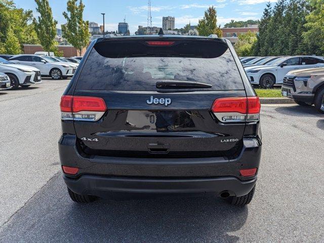 2017 jeep grand cherokee laredo