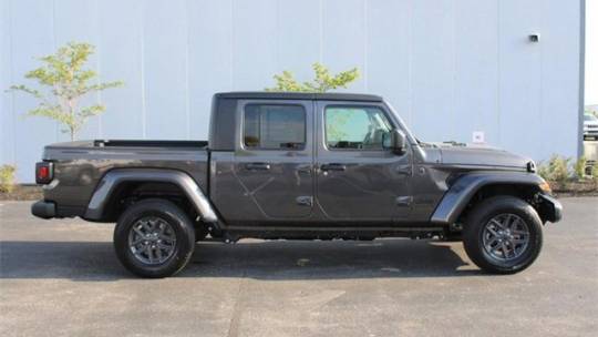 2024 Jeep Gladiator