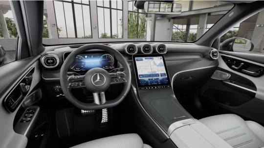 2025 Mercedes-Benz GLC