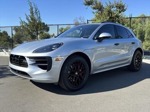 2021 porsche macan