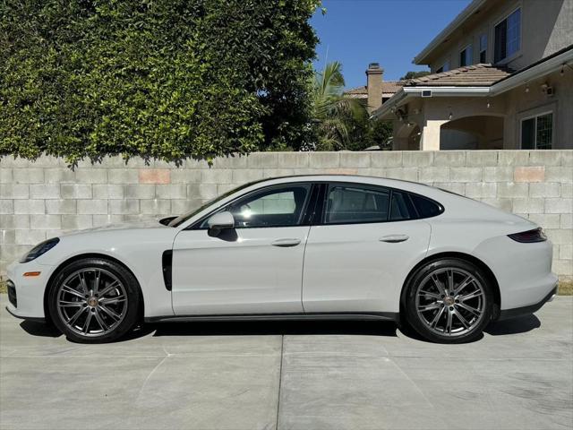 2022 porsche panamera 4