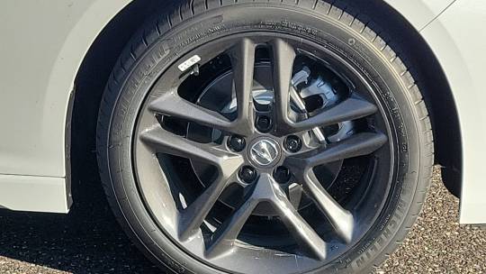 2025 Acura TLX