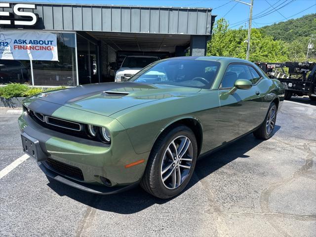 2019 dodge challenger sxt
