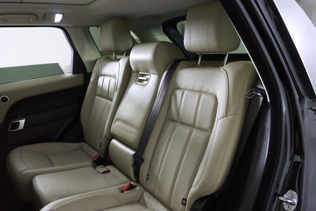 2022 land rover range rover sport se