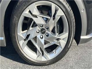 2024 Genesis GV60 performance