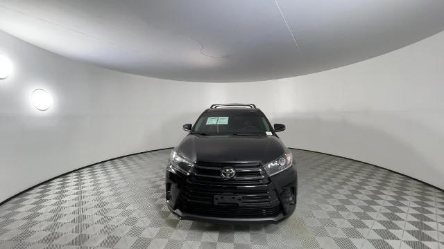 2019 toyota highlander se