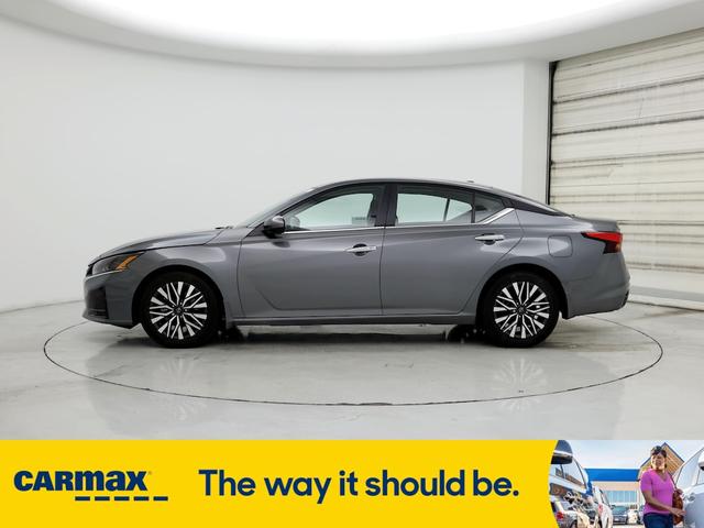 2023 nissan altima sv
