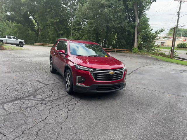 2022 chevrolet traverse lt leather