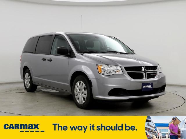 2020 dodge grand caravan se