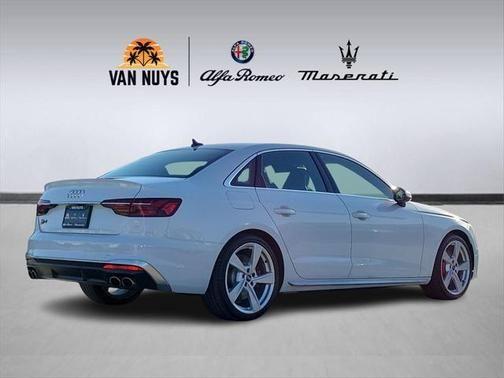 2022 audi s4