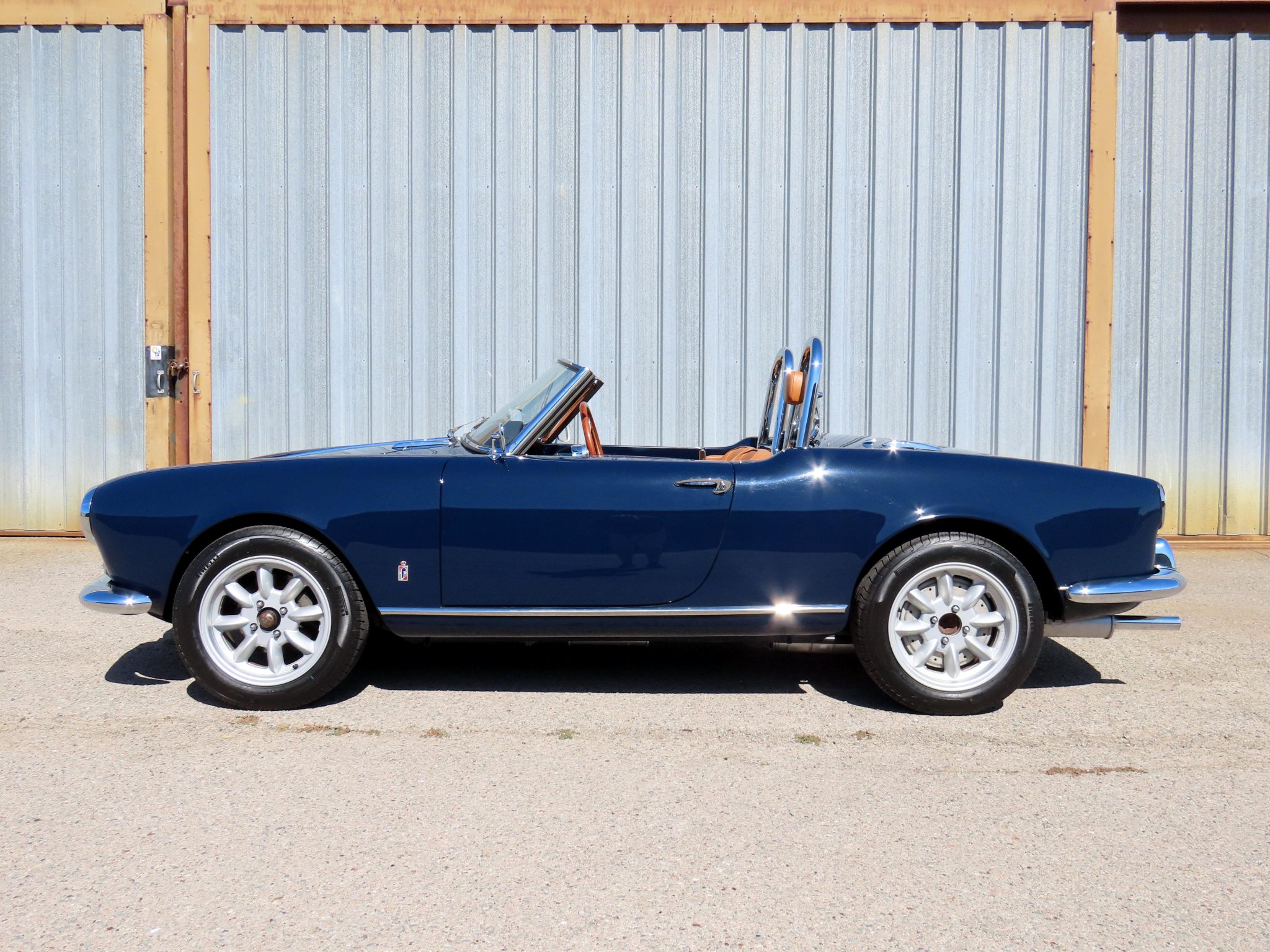 1959 alfa romeo giulietta spider 5-speed