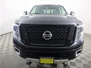 2019 Nissan Titan pro-4x