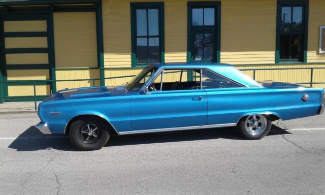 1967 plymouth gtx authentic 440 / 727 torqflight / 8 3/4 no reserve !