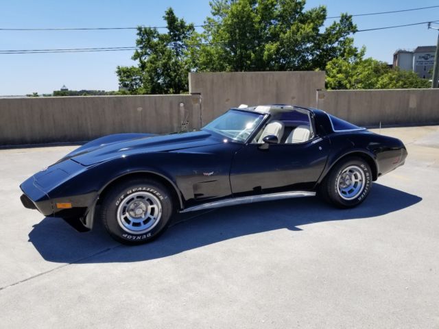 1978 corvette 25th anniversary edition in black with oyster interior