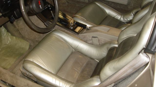 1982 corvette collector's edition