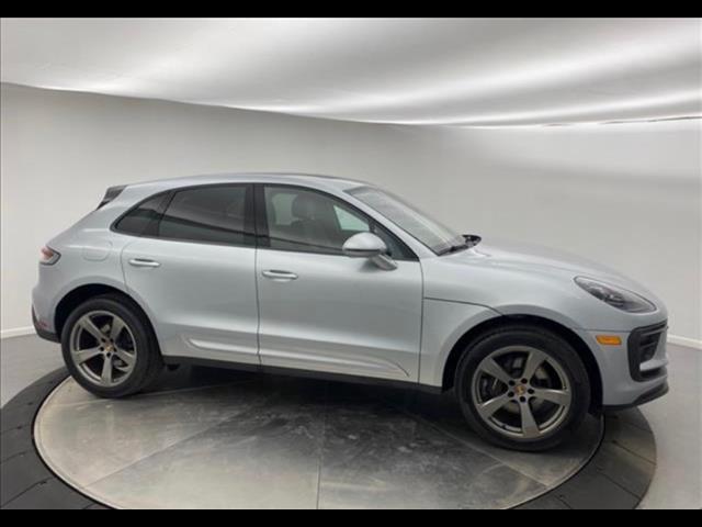 2023 porsche macan