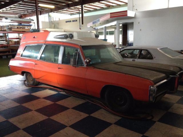1968 pontiac bonneville ambulance