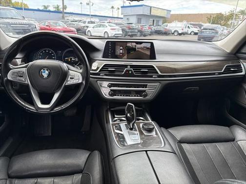 2018 bmw 740