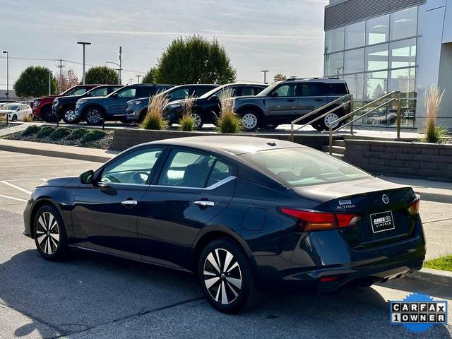 2021 nissan altima 2.5 sv