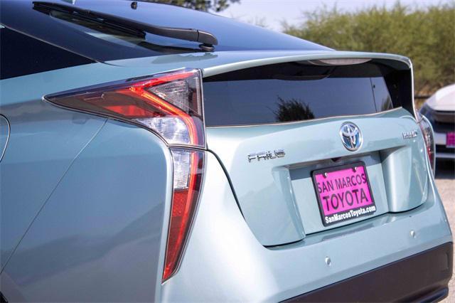 2018 toyota prius three