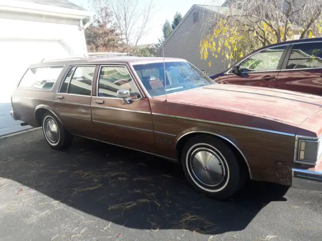 1986 oldsmobile custom cruiser station wagon