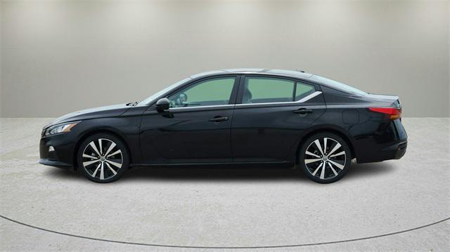 2021 nissan altima sr fwd