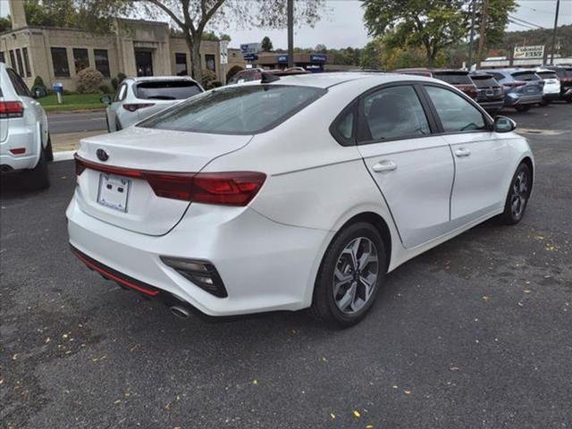 2021 kia forte lxs