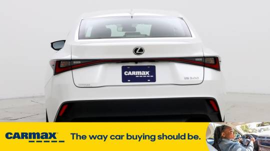 2022 Lexus IS