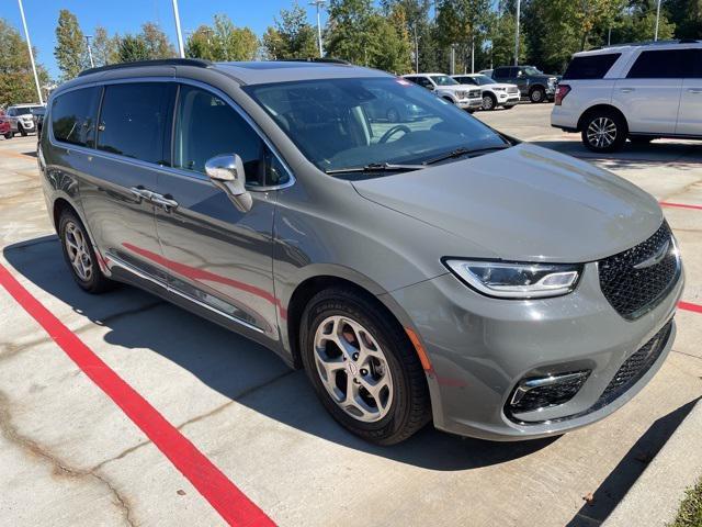2022 chrysler pacifica limited