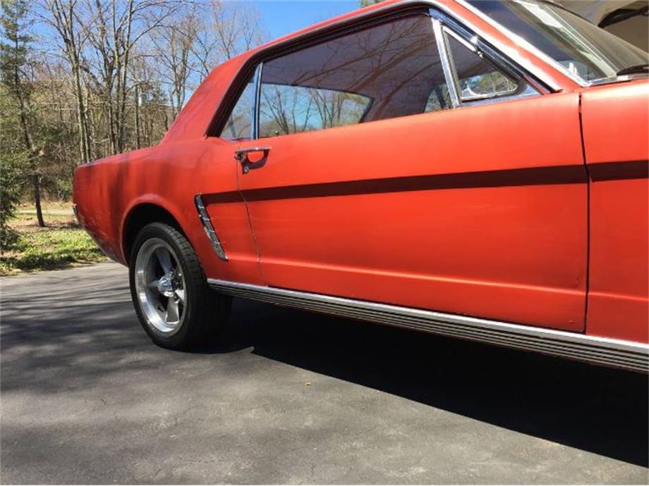 1965 ford mustang